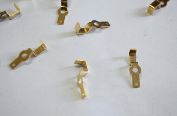 五金沖壓件加工中，彎曲加工的過程分析!