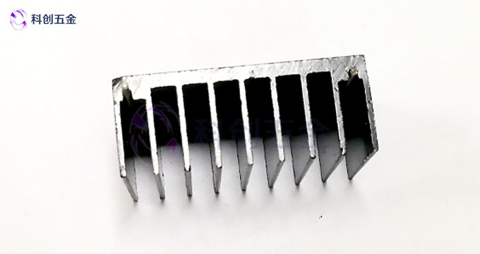 五金沖壓加工行業(yè)持續(xù)提高自動化水平，降低生產成本